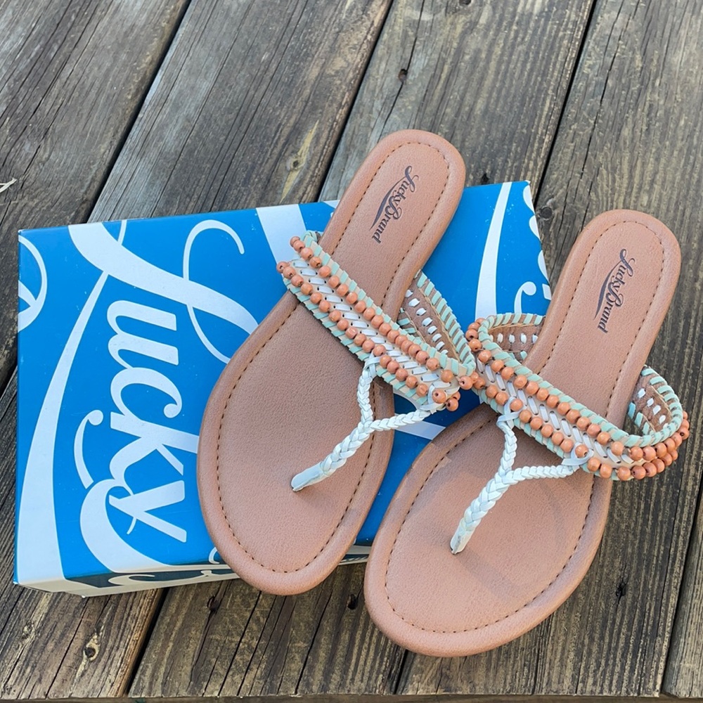 NWT Lucky 🍀 Brand Thong Beaded Sandals